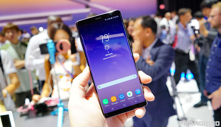 Màn hình iPhone X vs Galaxy Note 8: Kẻ tám lạng, người nửa cân 4